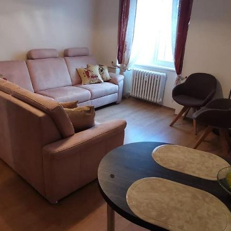 Apartmany U Hotelu Thermal Kv Karlsbad Exteriör bild